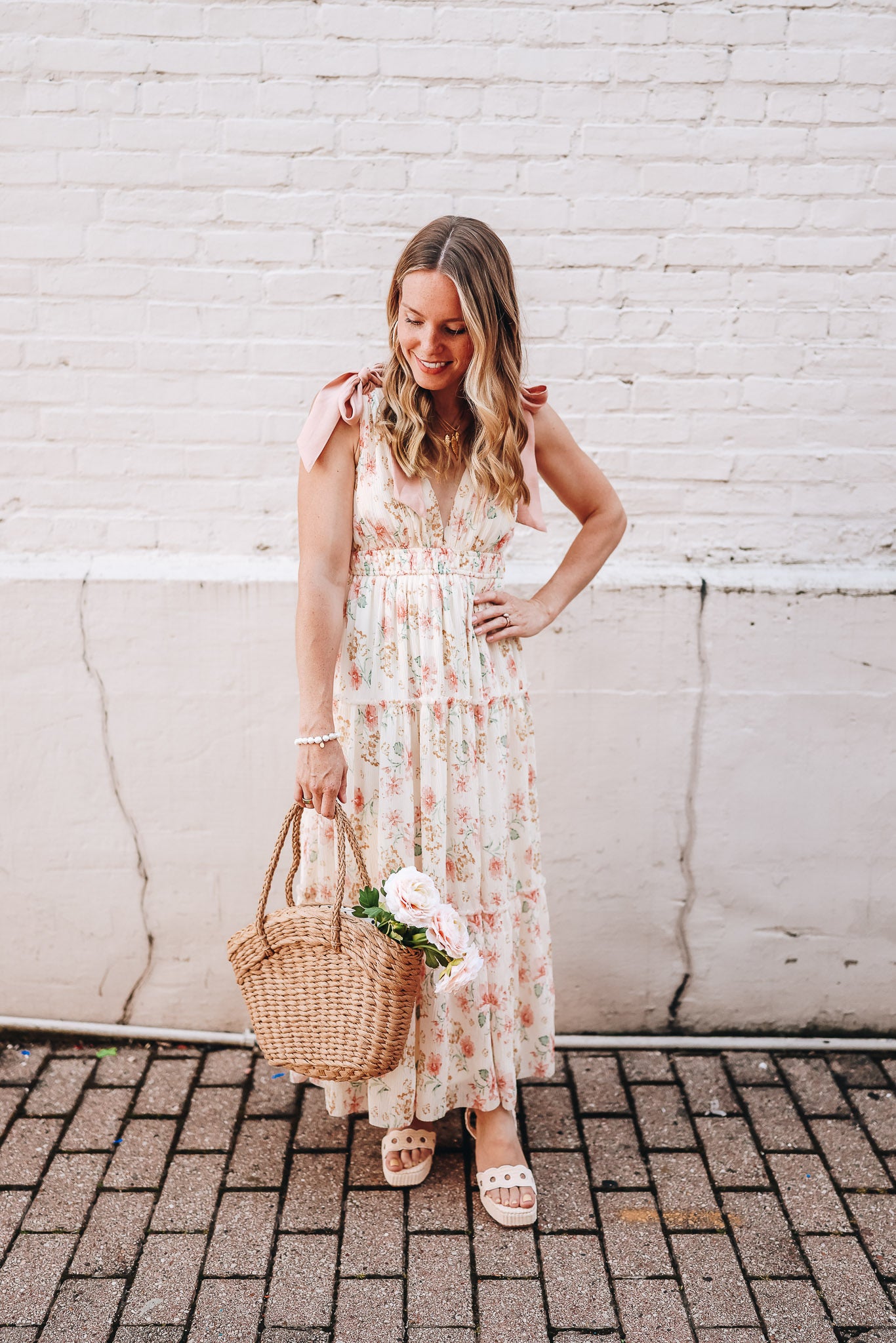 THE STORY TELLING DRESS