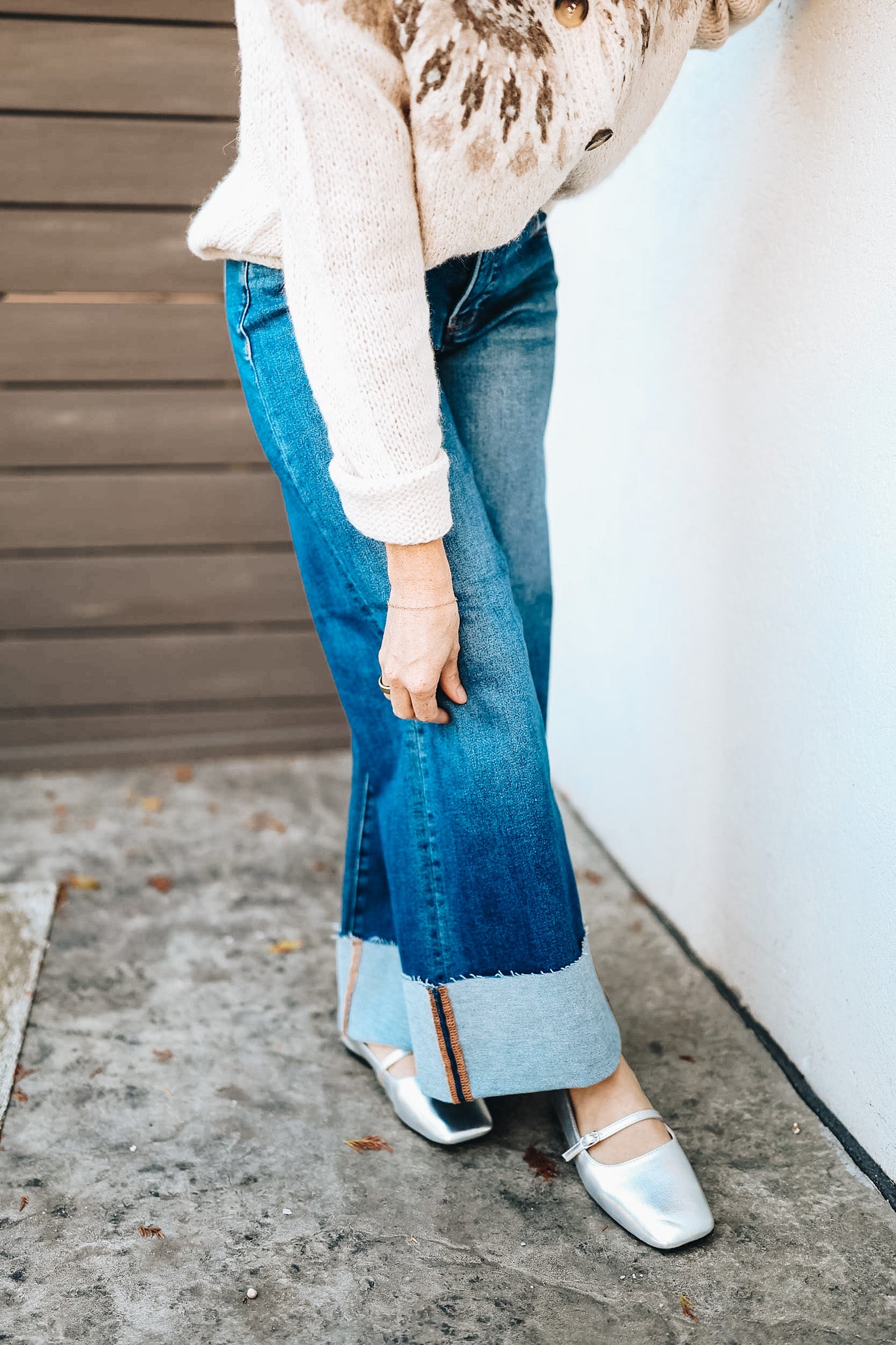 LEAD THE WAY TUMMY CONTROL CUFFED JEAN