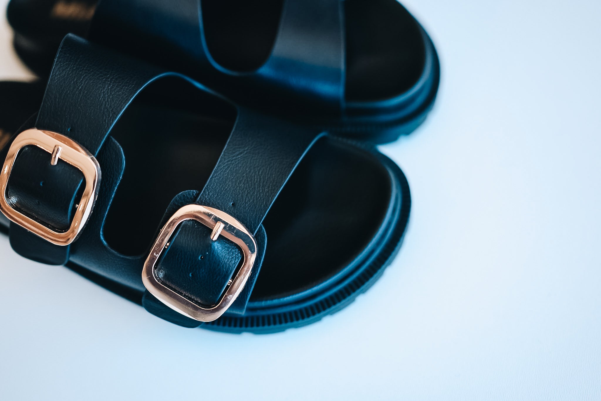 GEN SANDAL