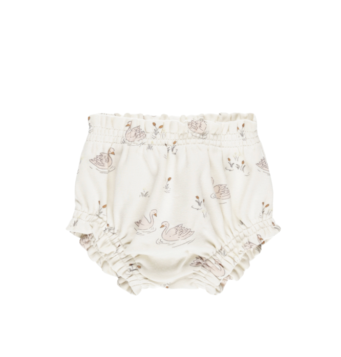 GATHERED BLOOMER || SWANS