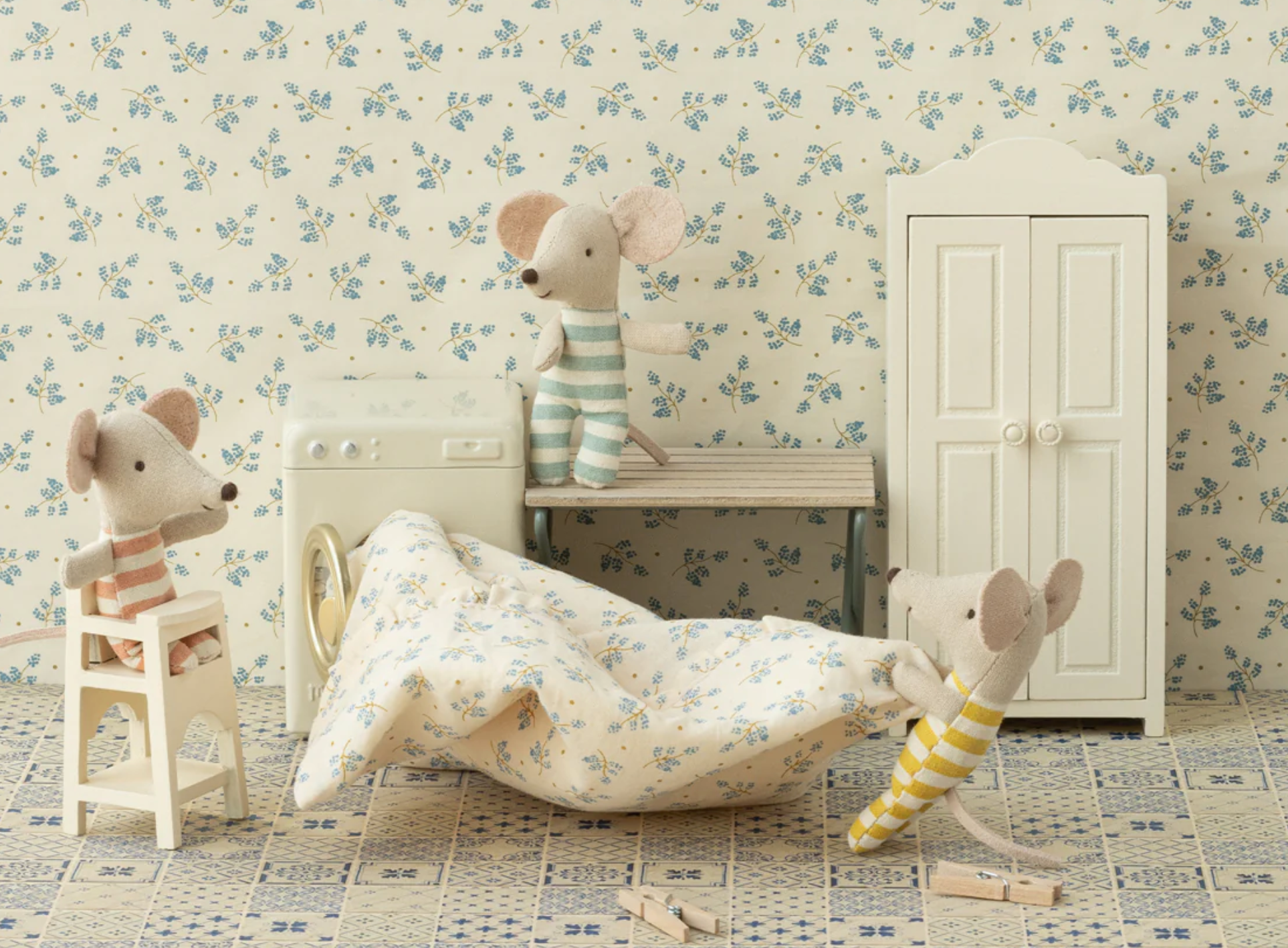 High chair, Mouse - Off white