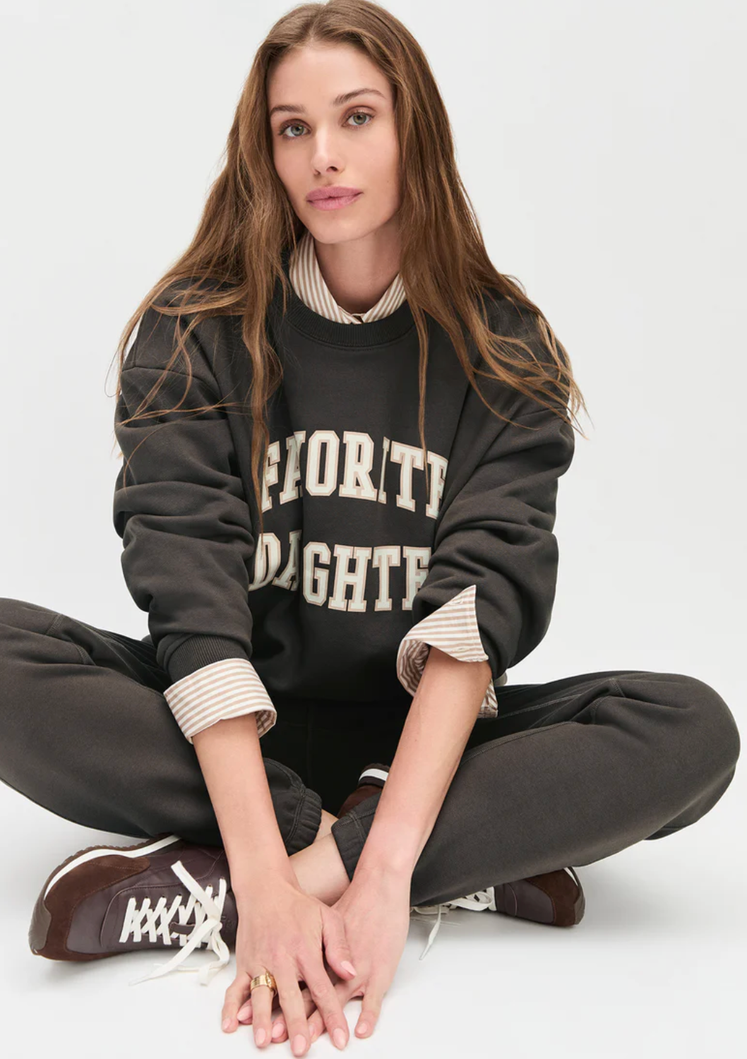 FAVORITE DAUGHTER THE COLLEGIATE SWEATSHIRT