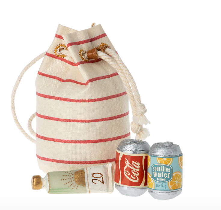 Bag w. beach essentials, Mouse