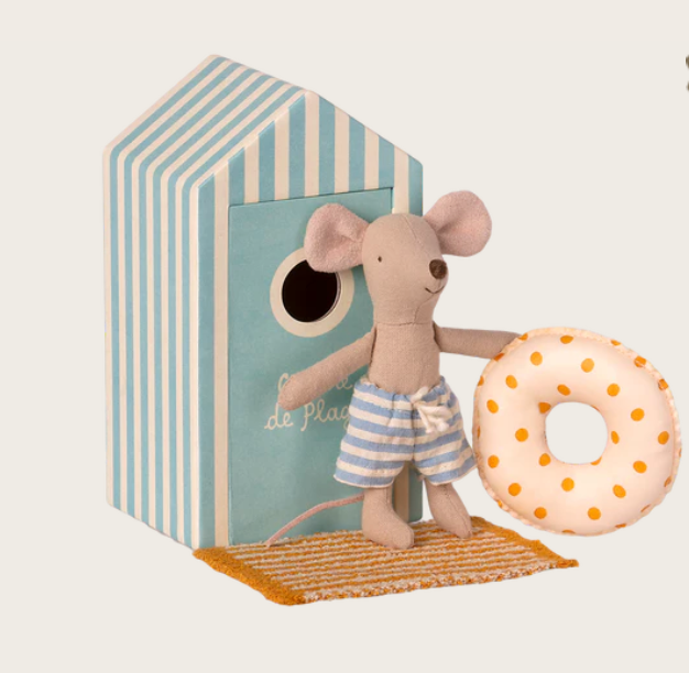 Beach mice, Little brother in Cabin de Plage