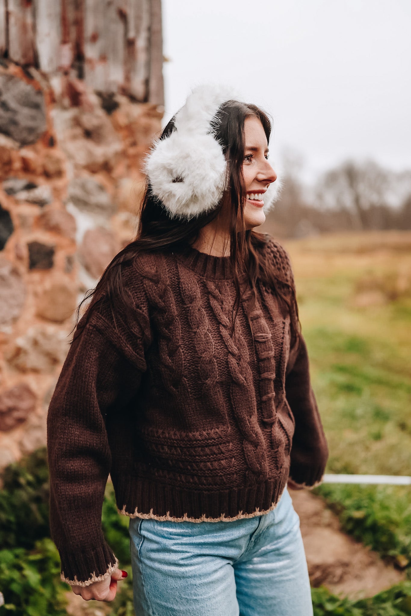 BLACK FRIDAY STITCHED EDGES SWEATER