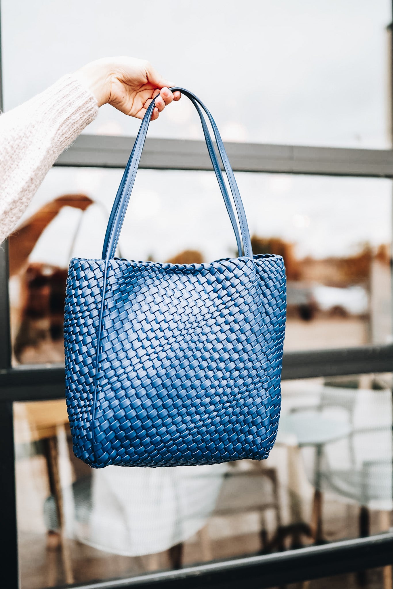 GLADYS WOVEN TOTE