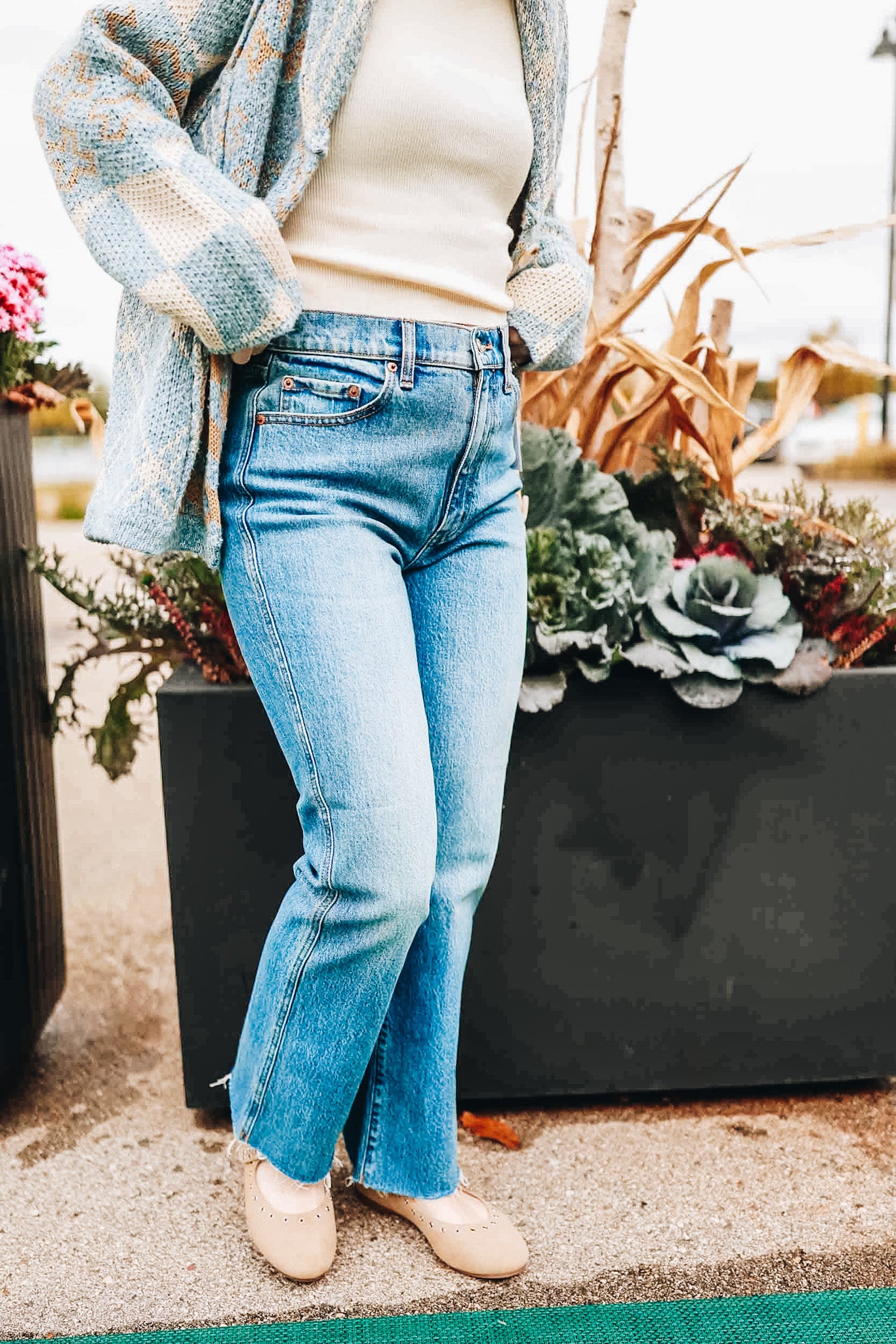 SOHO-RAWCUT HIGH RISE ANKLE FLARE