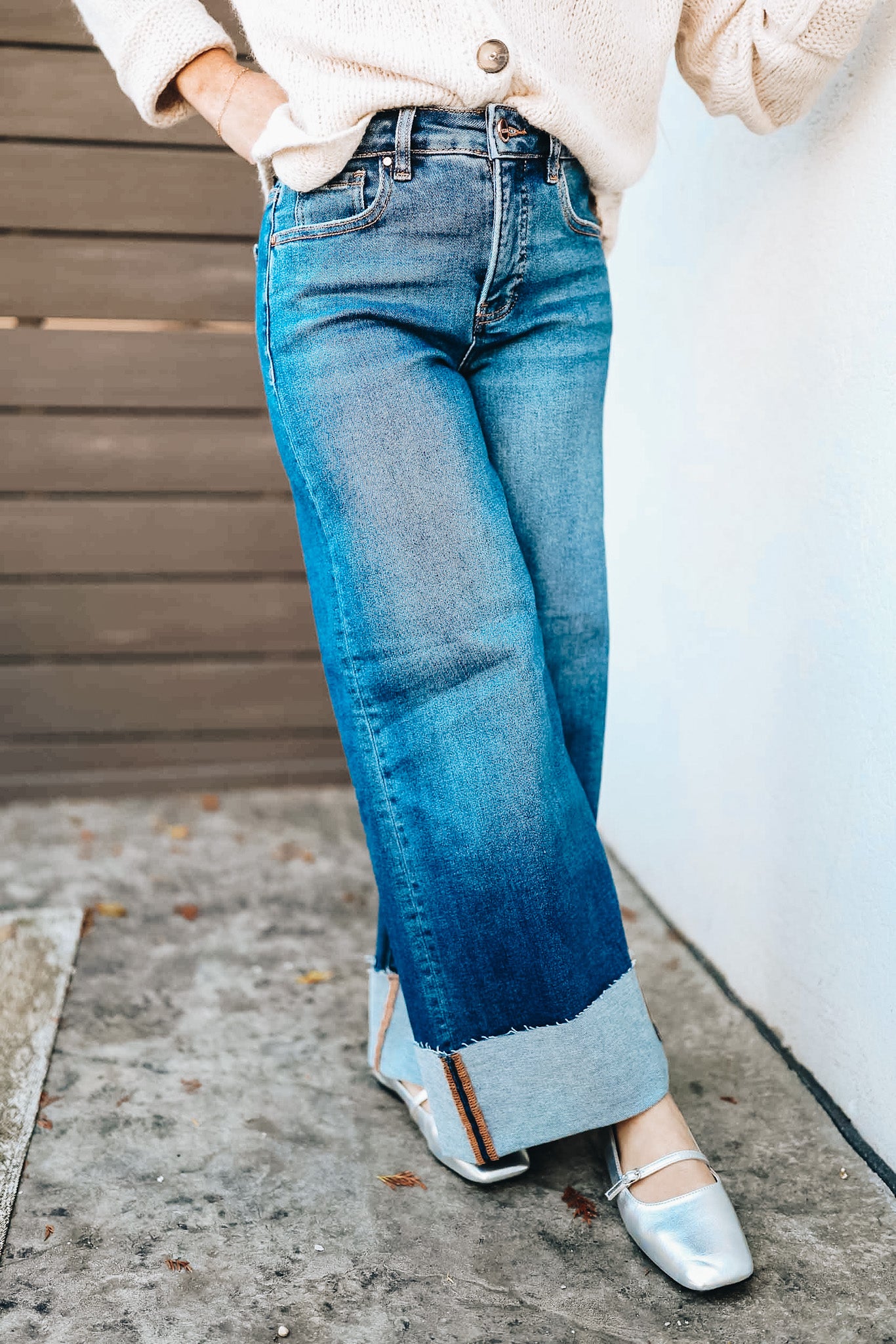 LEAD THE WAY TUMMY CONTROL CUFFED JEAN