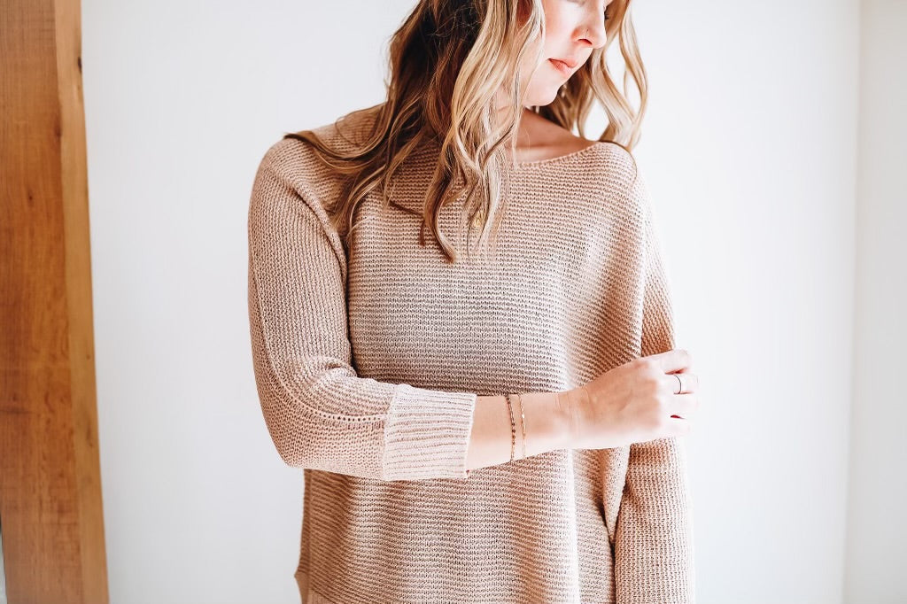 COZY CLASSIC SWEATER