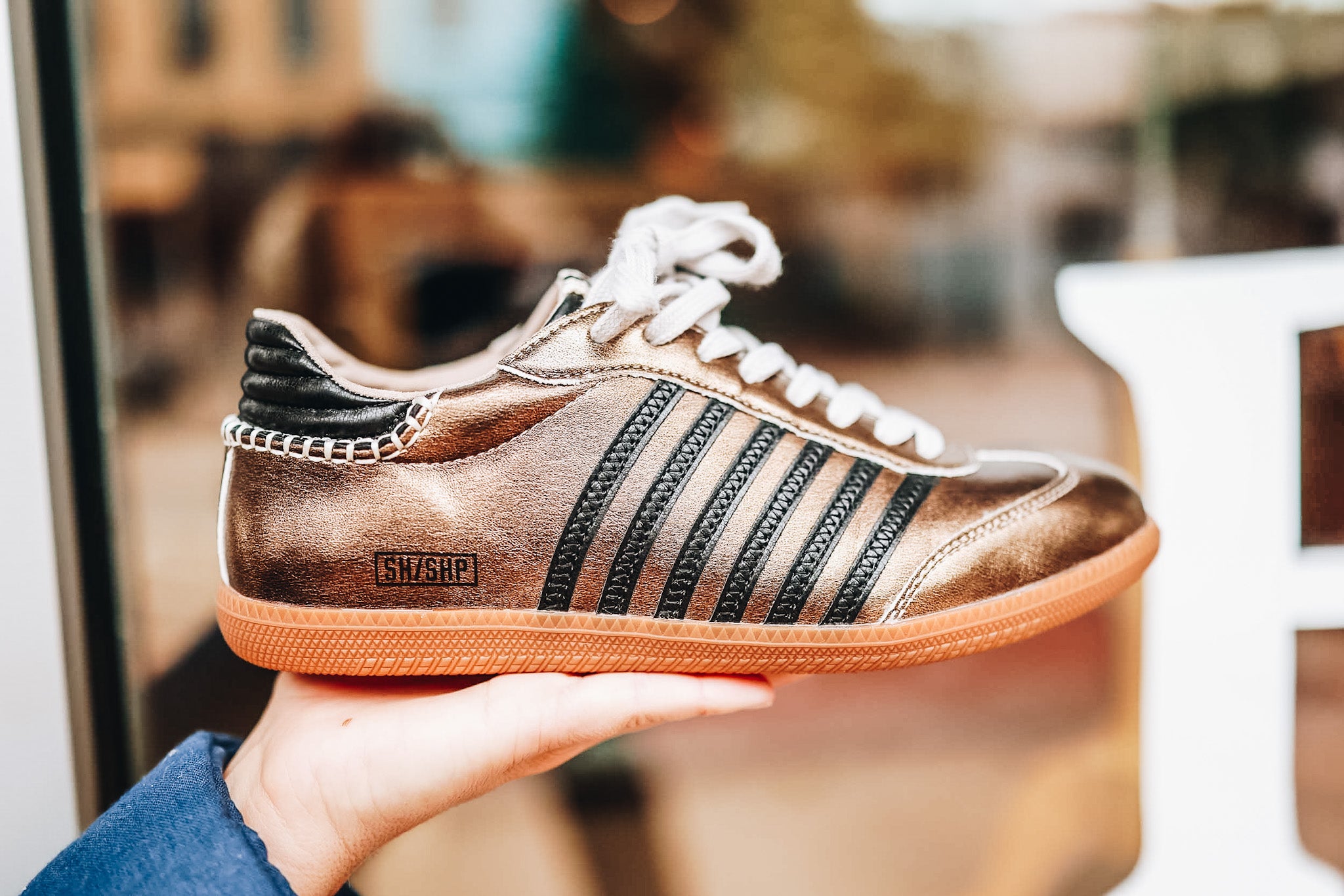 STELLA SNEAKER
