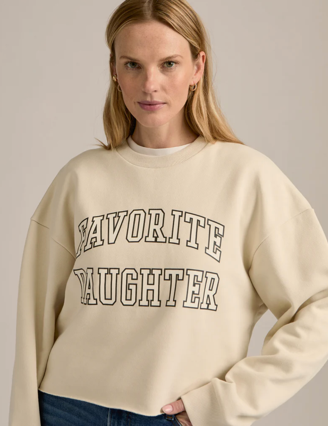 FAVORITE DAUGHTER THE CROPPED COLLEGIATE SWEATSHIRT