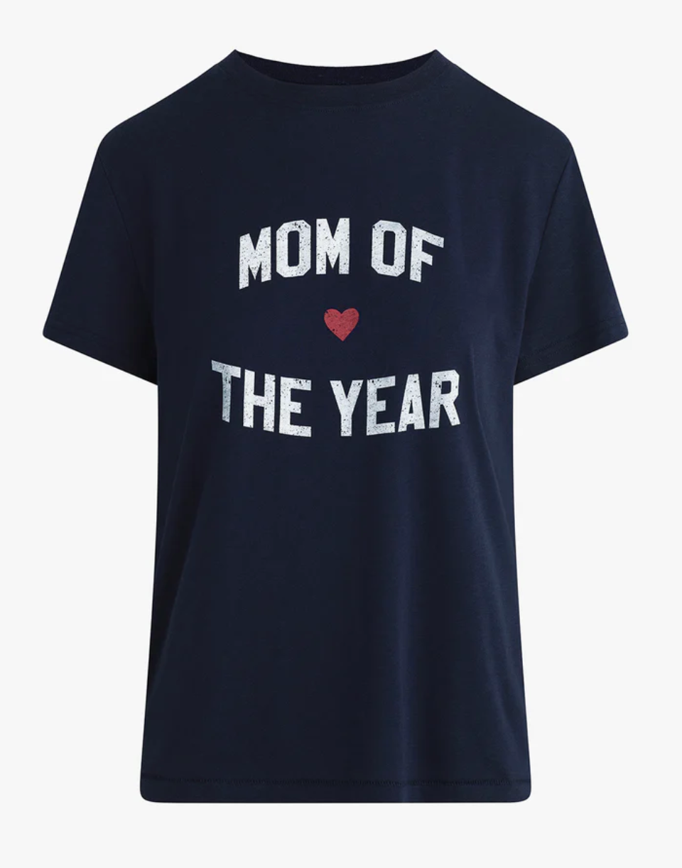 FAVORITE DAUGHTER MOM OF THE YEAR TEE